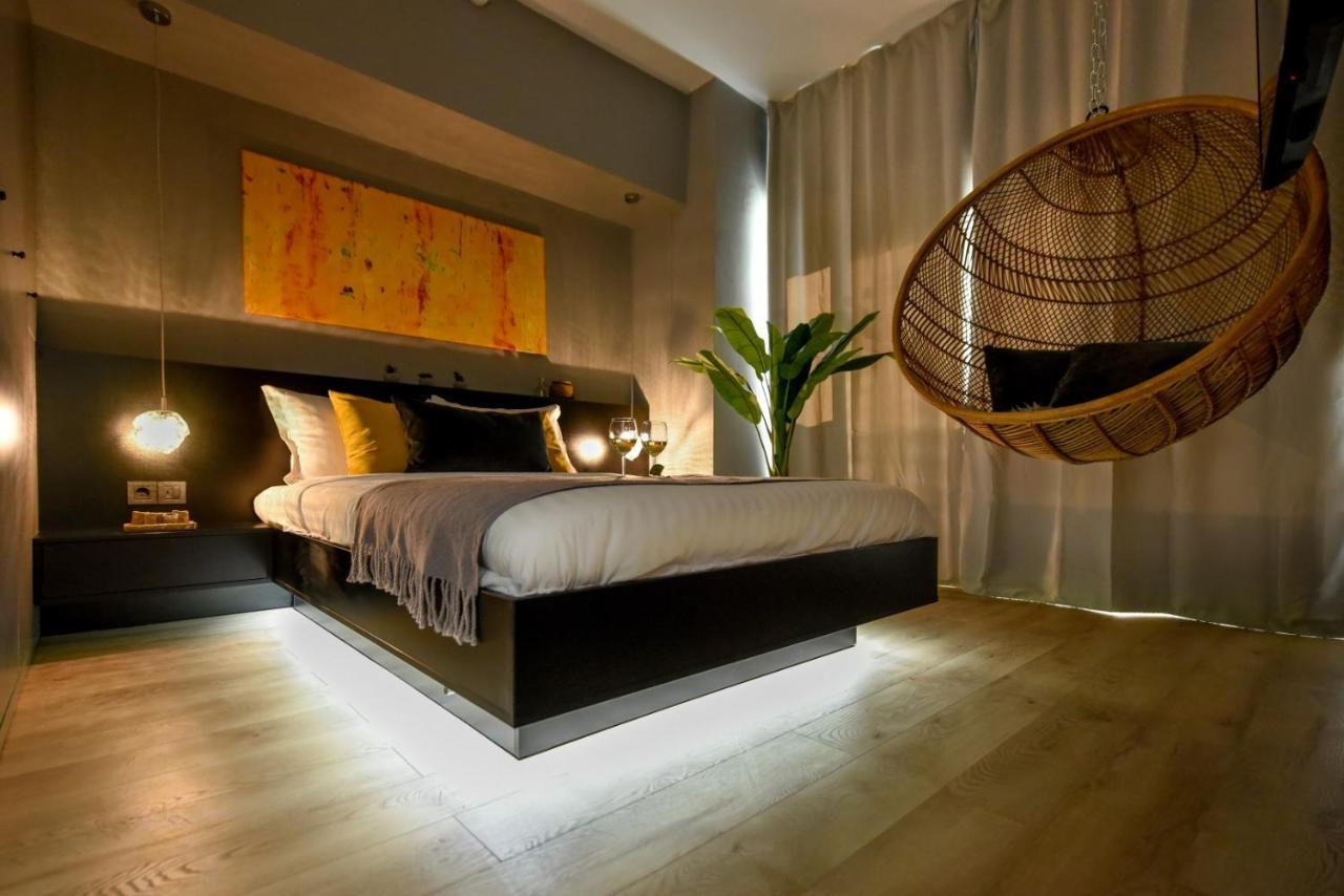 Luxury Apartment Near Radisson Hotel - Wall Projector & Modern Design Бухарест Экстерьер фото