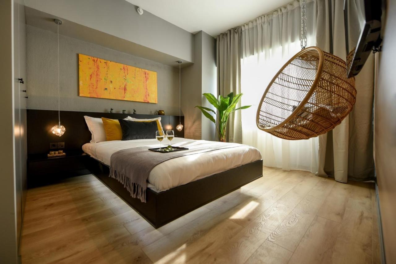 Luxury Apartment Near Radisson Hotel - Wall Projector & Modern Design Бухарест Экстерьер фото